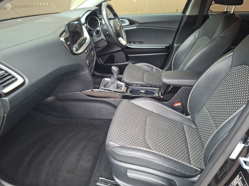 Kia Xceed 1.5T Gdi Isg 3 Black #5