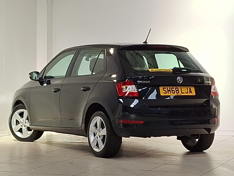 Skoda Fabia 1.0 Mpi 75 Se L Black #2
