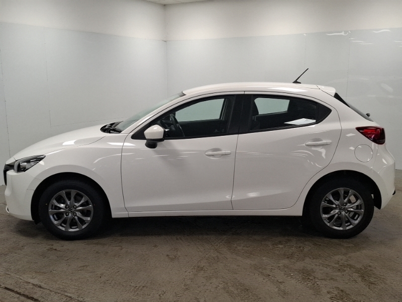 Mazda 2 1.5 Skyactiv G 75 Centre-line White #4
