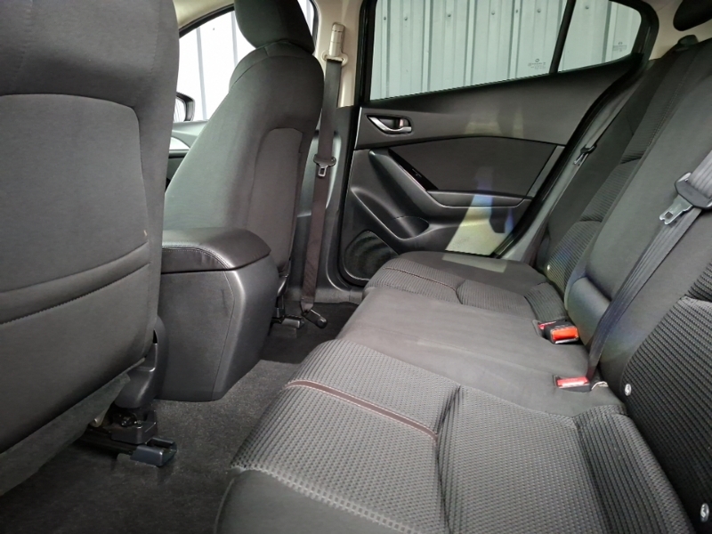 Mazda 3 2.0 Se-l Nav Black #6