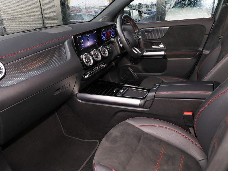 Mercedes-Benz EQA Eqa 250 140Kw Amg Line Executive 70.5Kwh Grey #5