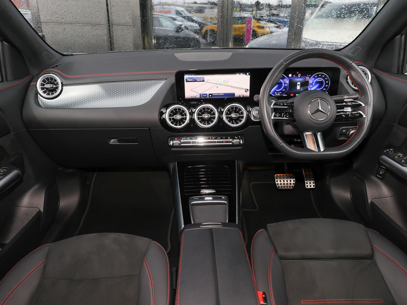 Mercedes-Benz EQA Eqa 250 140Kw Amg Line Executive 70.5Kwh Grey #3