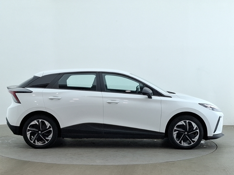 MG MG4 125Kw Se Ev 51Kwh White #4