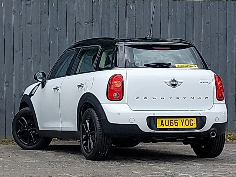 Mini Countryman 1.6 Cooper D White #2