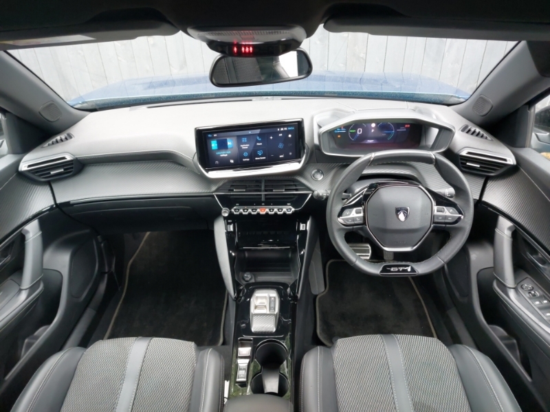 Peugeot e-2008 115Kw Gt 54Kwh Blue #3