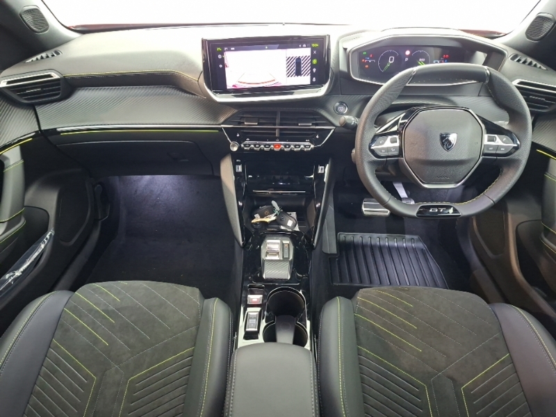 Peugeot 2008 1.2 Puretech 130 Gt Eat8 Black #3