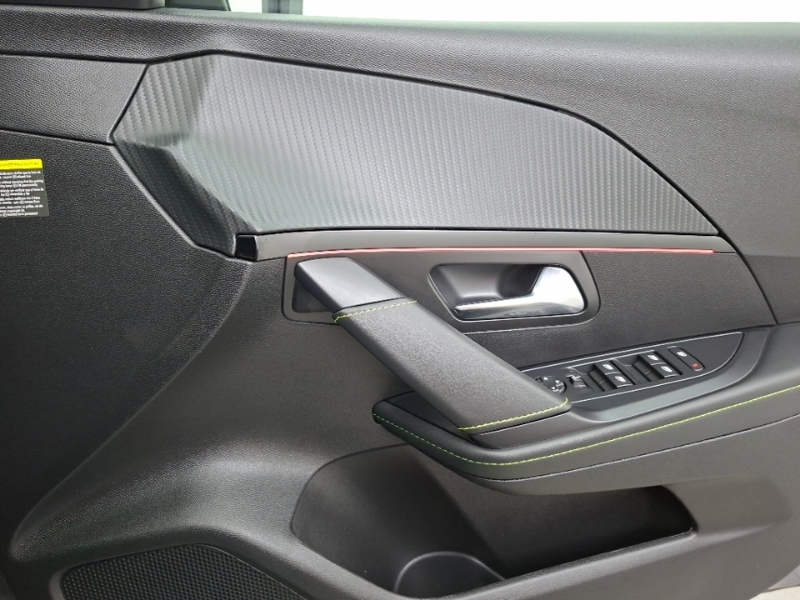 Peugeot e-208 100Kw Gt 50Kwh Black #17