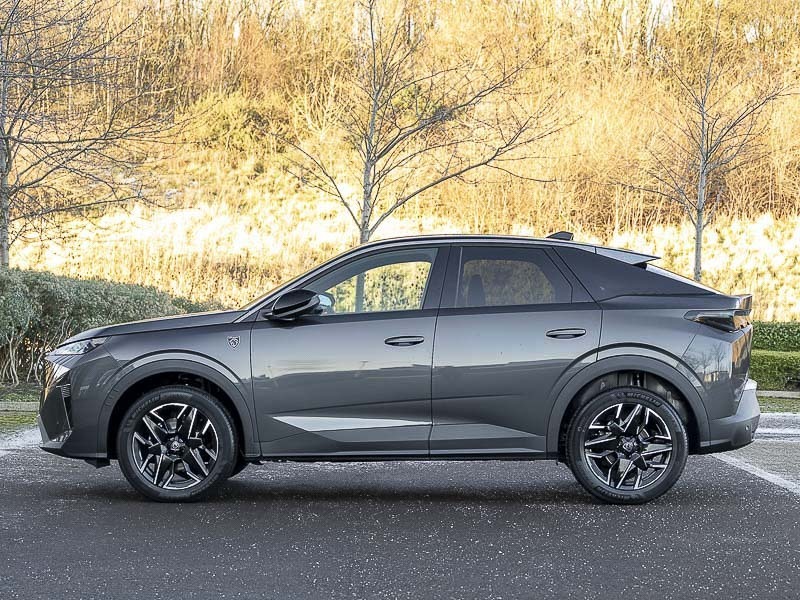 Peugeot 3008 1.2 Hybrid 145 Gt E-dsc6 Grey #4