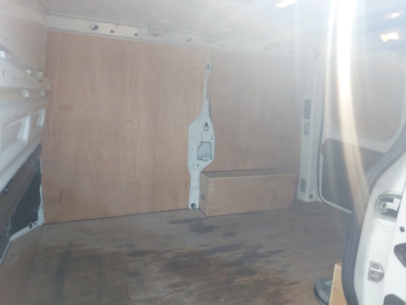 Renault Trafic Sl30 Blue Dci 130 Advance Safety Van White #6