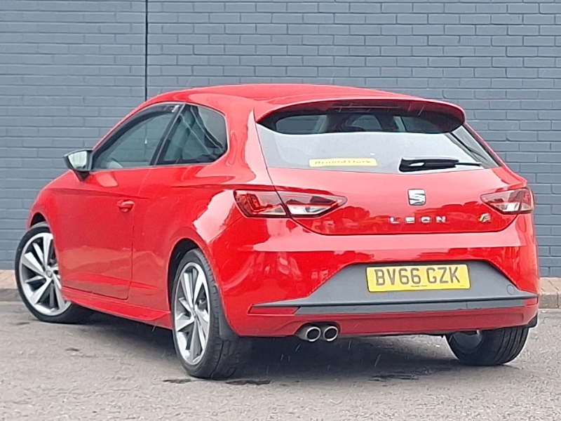Seat Leon 1.4 Ecotsi 150 Fr Titanium Red #2