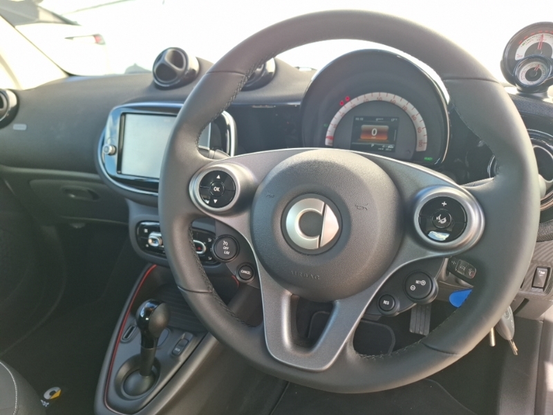 Smart Fortwo Coupe 60Kw Eq Premium 17Kwh 22Kwch Black #7