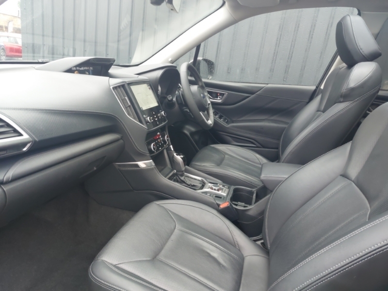 Subaru Forester 2.0I E-boxer Xe Premium Lineartronic Black #5