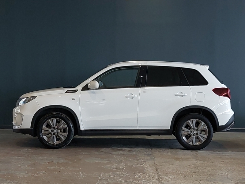 Suzuki Vitara 1.4 Boosterjet 48V Hybrid Sz-t White #4