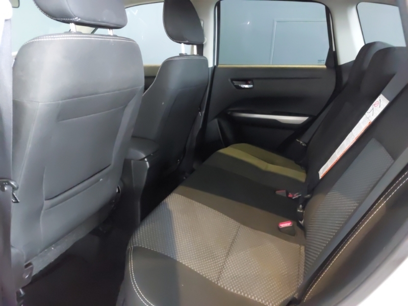 Suzuki Vitara 1.4 Boosterjet 48V Hybrid Sz-t White #6