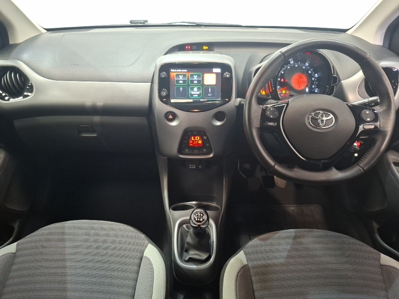 Toyota Aygo 1.0 Vvt-i X-trend Black #3