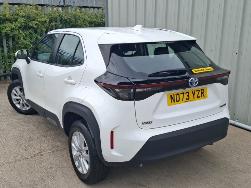 Toyota Yaris Cross 1.5 Hybrid Icon Cvt ND73YZR White #2
