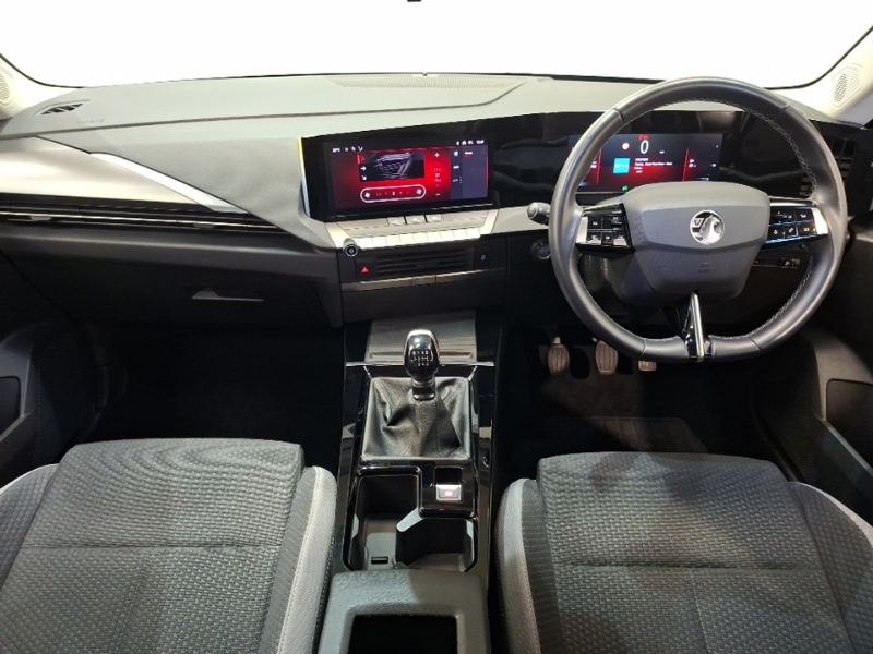 Vauxhall Astra Astra 1.2 Turbo Gs Line 130 Ps Black #3