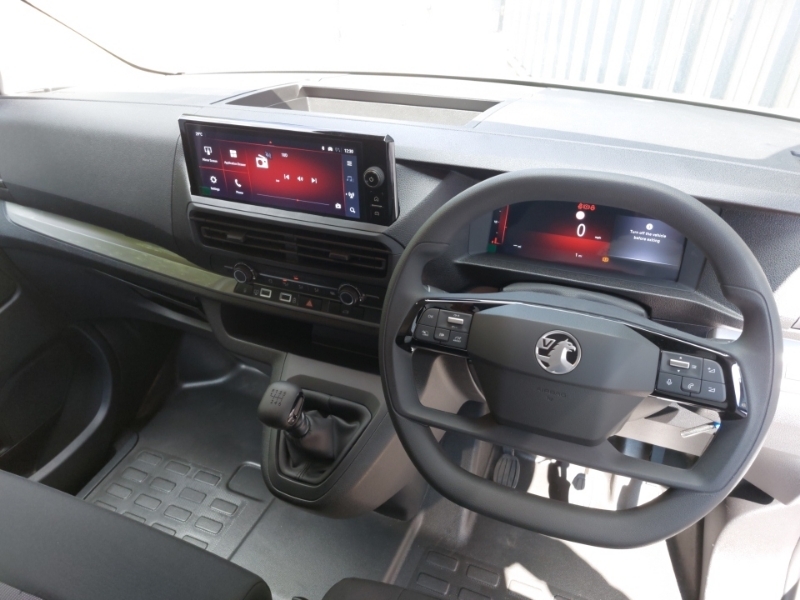 Vauxhall Vivaro 2.0 Turbo D 145 Prime H1 Van White #3