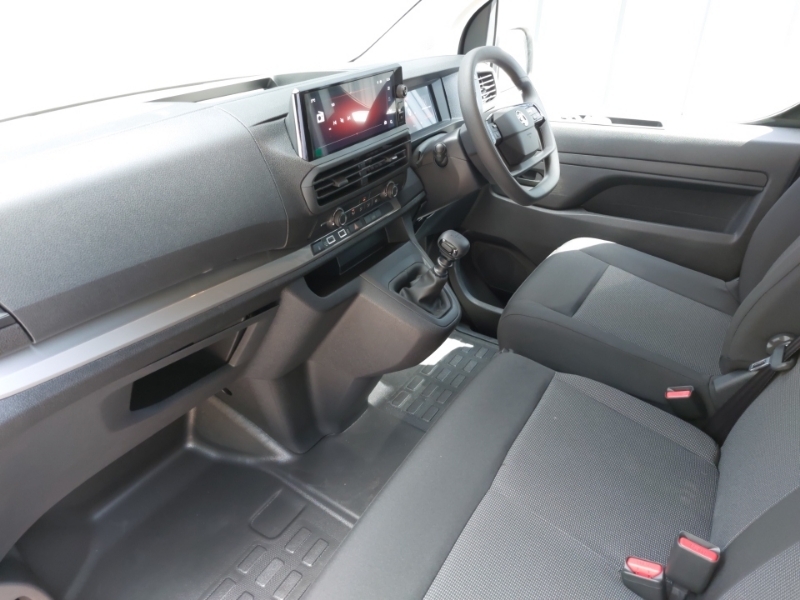 Vauxhall Vivaro 2.0 Turbo D 145 Prime H1 Van White #5