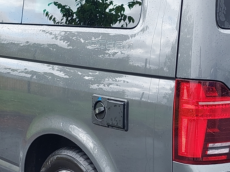 Volkswagen California Beach Camper Black #16