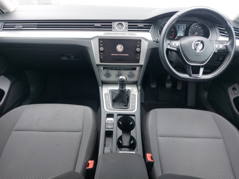 Volkswagen Passat 1.5 Tsi Evo 150 S White #3