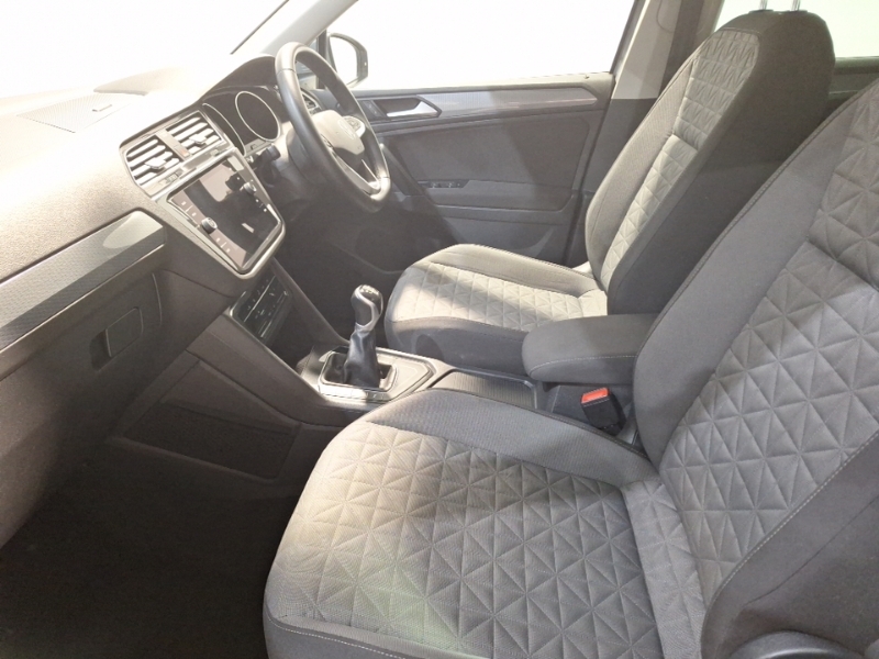 Volkswagen Tiguan 1.5 Tsi Life SJ21XPN Grey #5