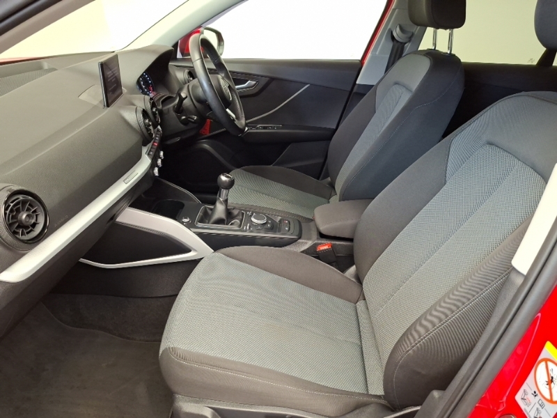 Audi Q2 1.0 Tfsi Se Red #5