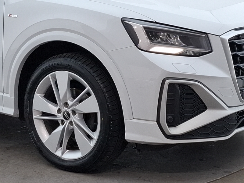 Audi Q2 35 Tfsi Sport S Tronic 2023 Grey #20