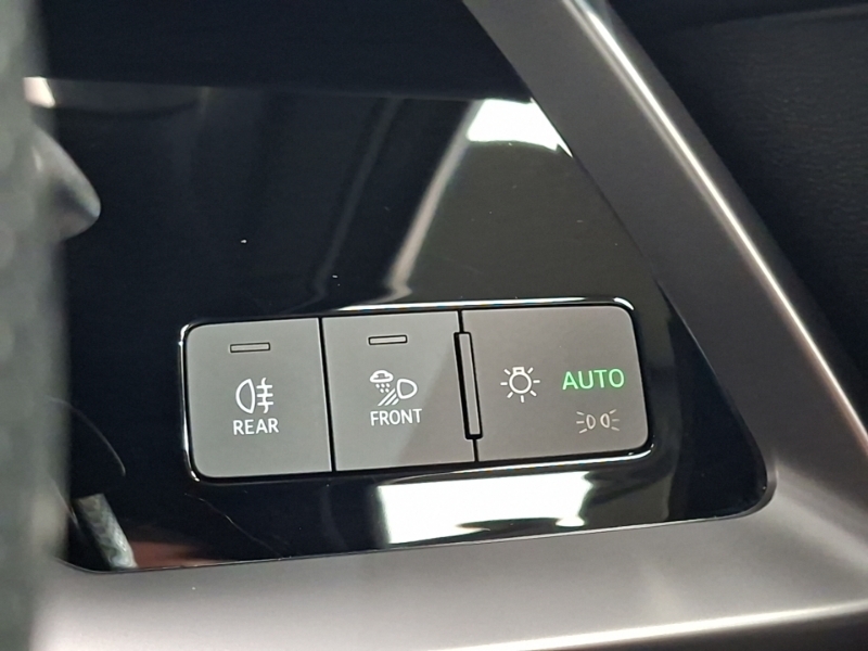 Audi A3 1.5 Tfsi 35 Edition 1 Saloon S Tronic White #9