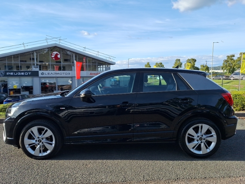 Audi Q2 35 Tfsi S Line S Tronic LV23OMK Black #4