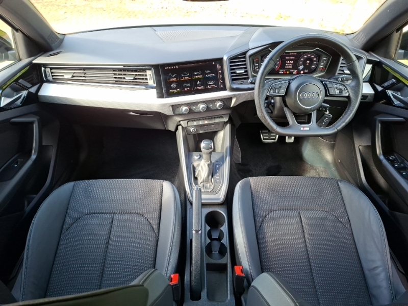 Audi A1 25 Tfsi Black Edition S Tronic GMZ4609 Grey #3