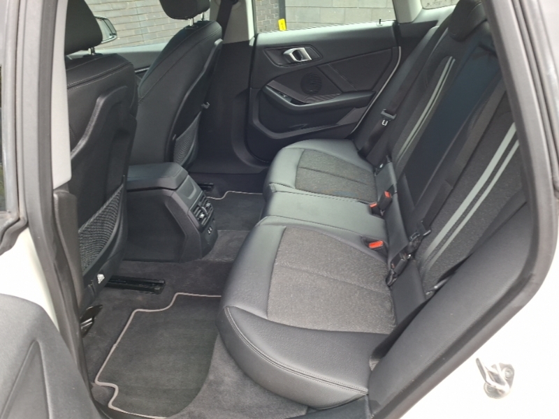 BMW 2 Series 218I 136 Sport Live Cockpit Professional White #6