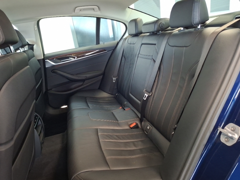 BMW 5 Series 520D Xdrive Se Blue #6