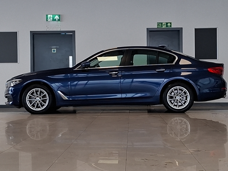 BMW 5 Series 520D Xdrive Se Blue #4