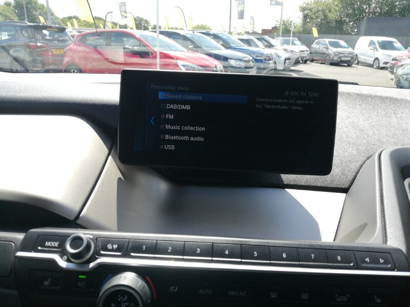BMW i3 125Kw 42Kwh Lodge Interior World White #19