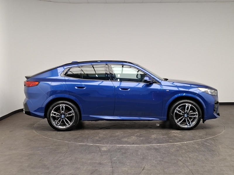 BMW iX2 230Kw Xdrive30 M Sport 65Kwh Blue #4