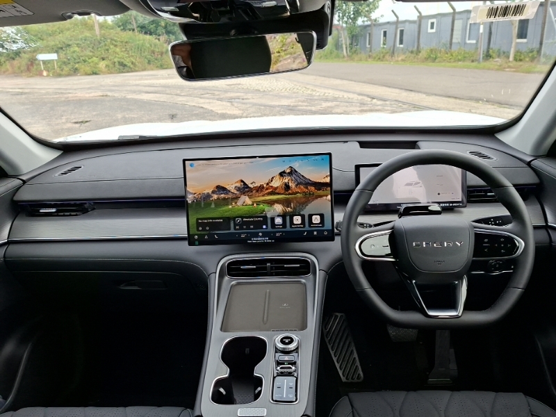 Chery Tiggo 8 1.5T Phev Summit Dht White #3