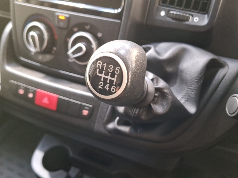 Citroen Relay 2.2L Takumi White #16