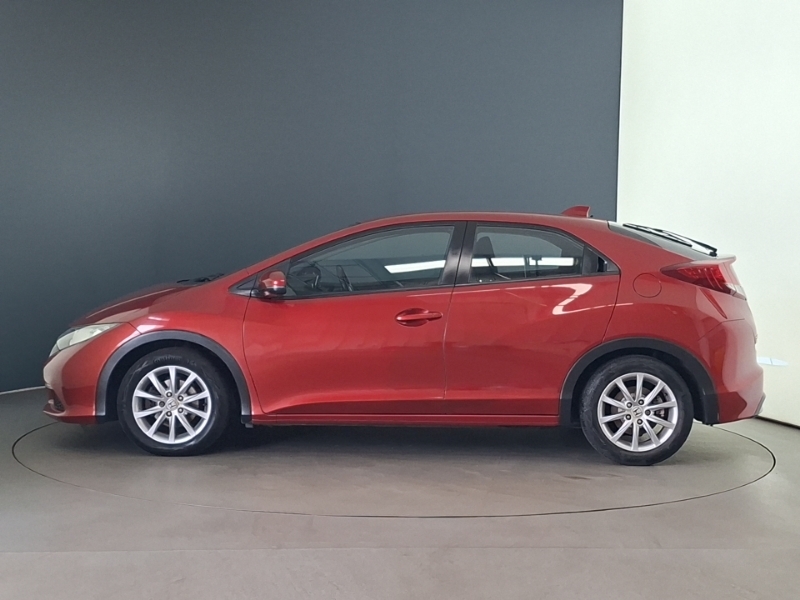 Honda Civic 1.8 I-vtec S Red #5