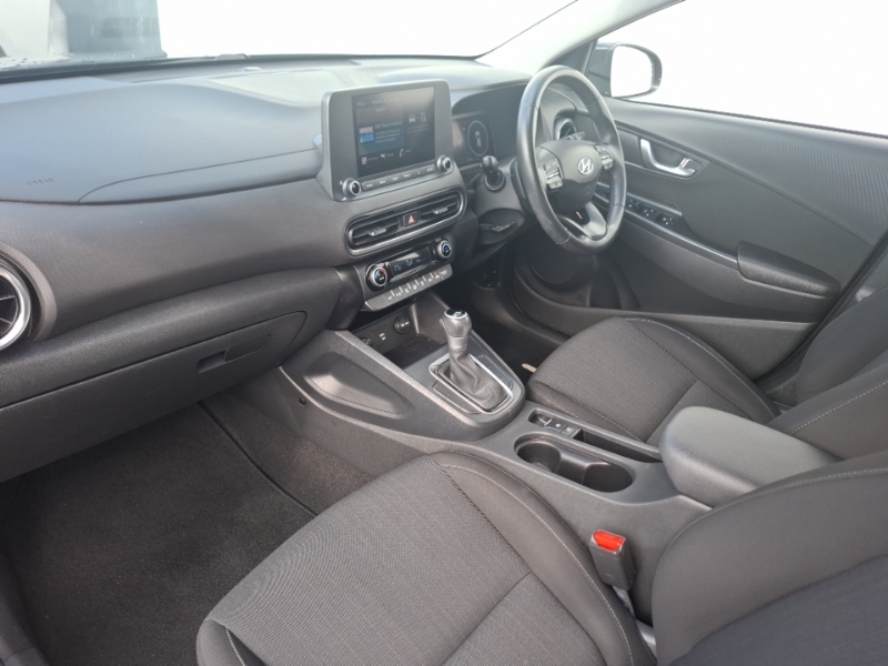 Hyundai Kona 1.6 Gdi Hybrid Se Connect Dct Black #5