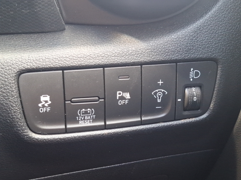 Hyundai Kona 2023 72 Premium  #16