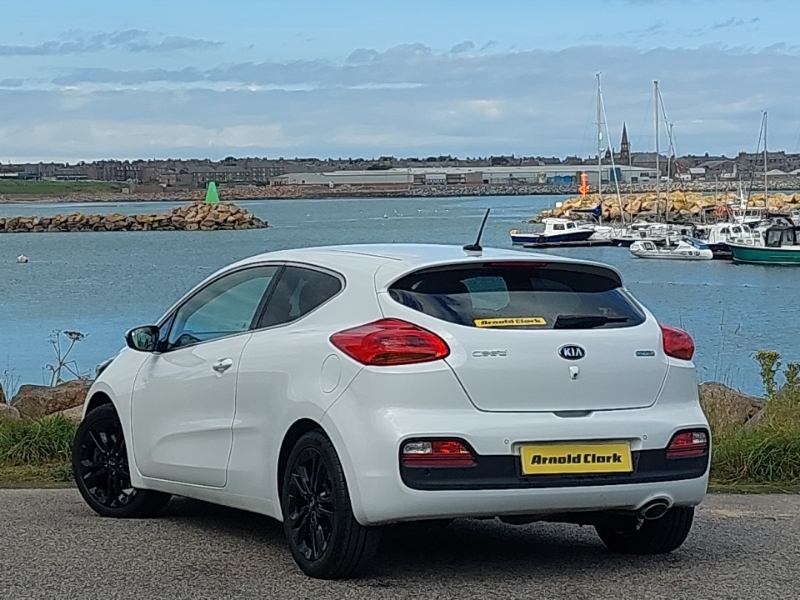 Kia Proceed 1.6 Crdi Se Ecodynamics White #2
