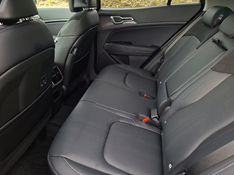 Kia Sportage 1.6T Gdi Hev Storm Black #6