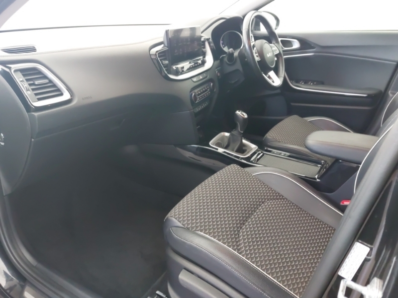 Kia Xceed 1.5T Gdi Isg 3 Black #5