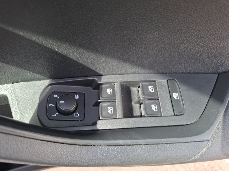 Skoda Karoq 1.5 Tsi Se Blue #17