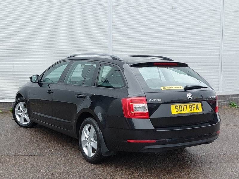 Skoda Octavia 1.6 Tdi Cr Se Black #2