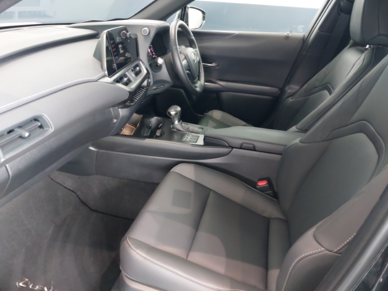 Lexus UX 250H 2.0 F-sport Design Cvt Black #5
