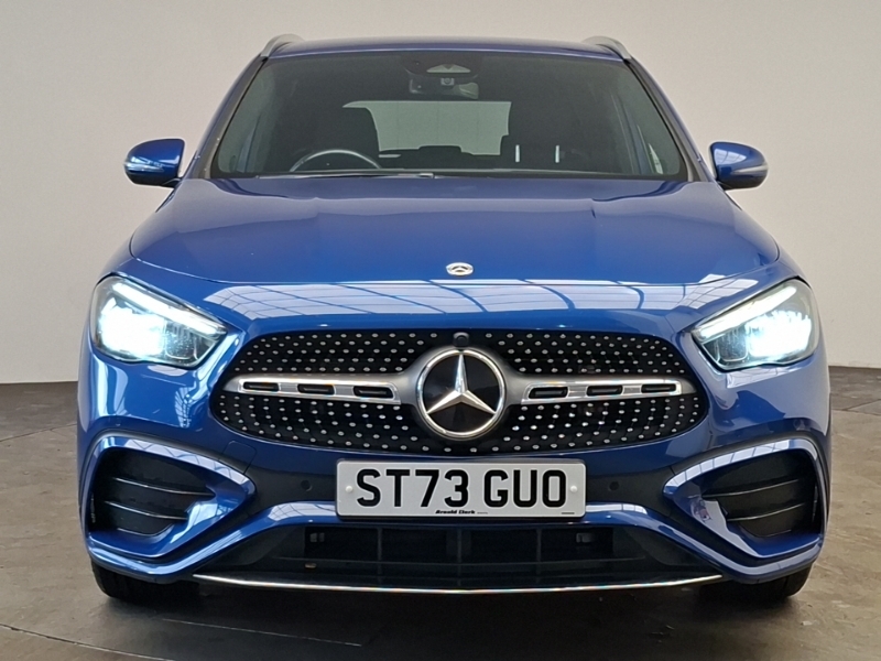 Mercedes-Benz GLA Class Gla 220D 4Matic Amg Line Premium Black #14