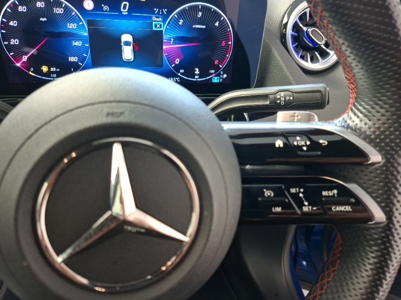 Mercedes-Benz GLA Class Gla 220D 4Matic Amg Line Premium Black #13