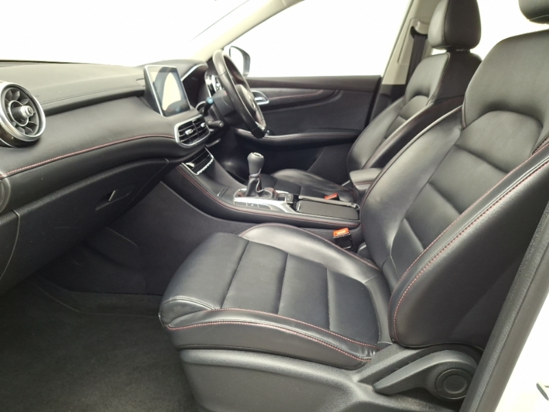 MG HS 1.5 T-gdi 16.6Kwh Excite Suv Plug-in Hy Red #5